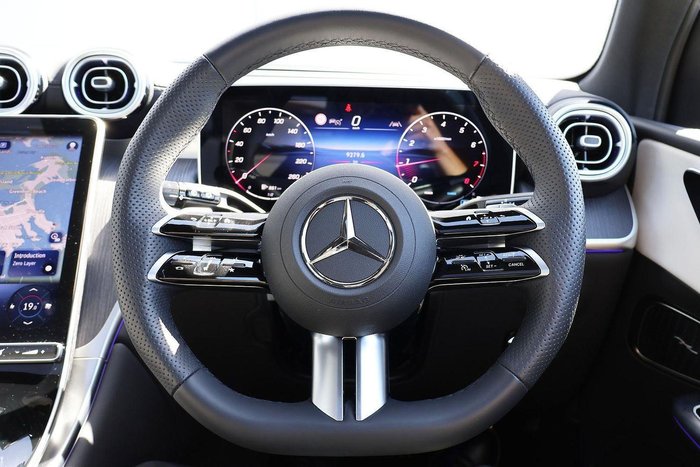 2025 Mercedes-Benz GLC-Class GLC300