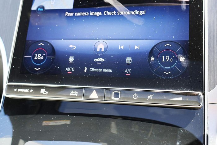 2025 Mercedes-Benz GLC-Class GLC300