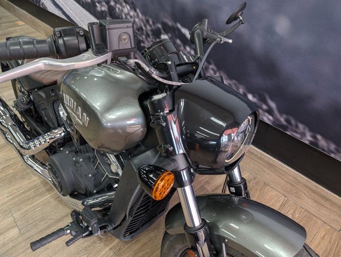 2022 INDIAN SCOUT BOBBER GREY