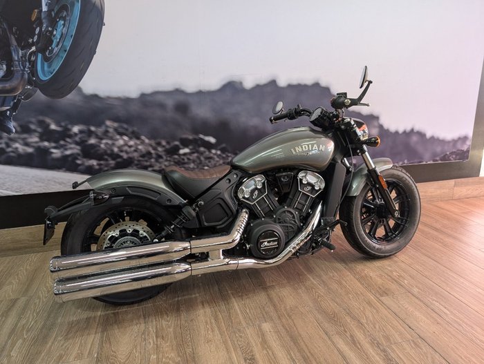 2022 INDIAN SCOUT BOBBER GREY