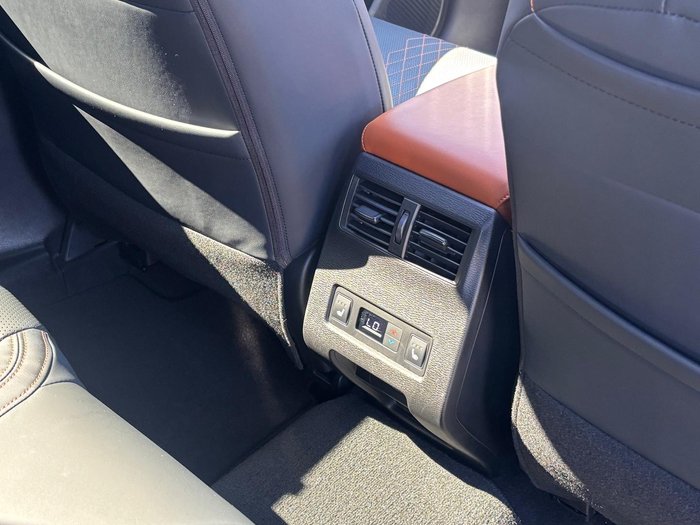 2024 Mitsubishi Outlander Exceed Tourer