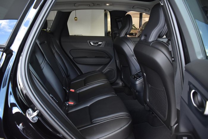 2025 Volvo XC60 Ultra B5 Dark MY26 AWD Onyx Black