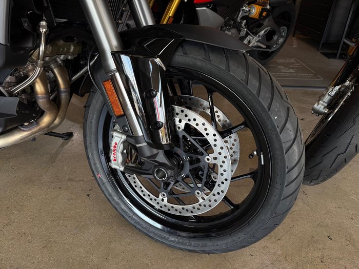 2025 Ducati Multistrada V4S Multistrada Black