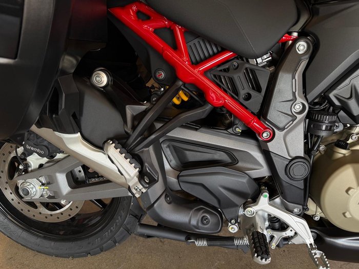 2025 Ducati Multistrada V4S Multistrada Black