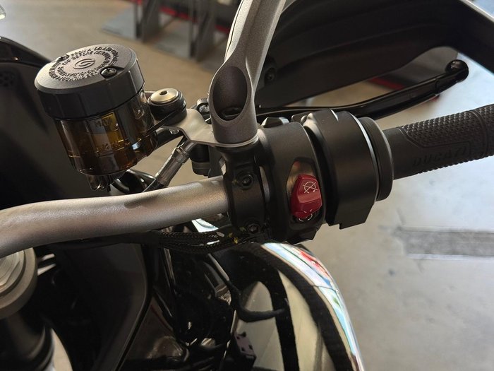 2025 Ducati Multistrada V4S Multistrada Black