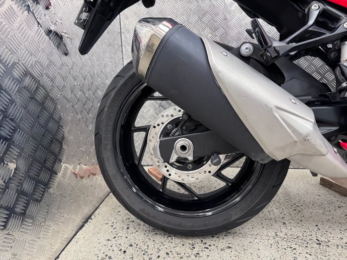 2017 Suzuki GSX-S750 RED