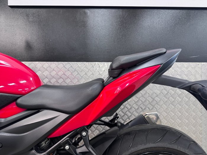 2017 Suzuki GSX-S750 RED