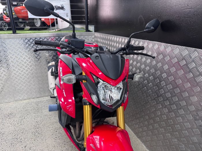 2017 Suzuki GSX-S750 RED
