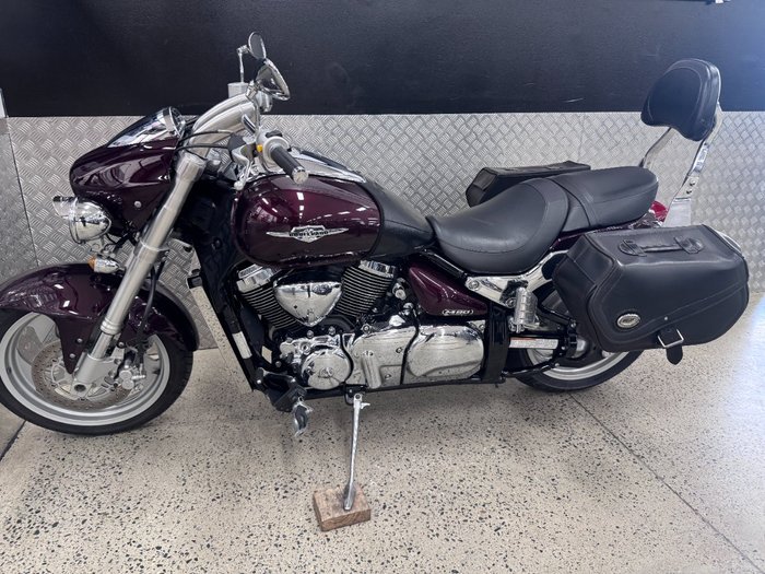 2011 Suzuki VZ1500 BOULEVARD (M90) MAROON