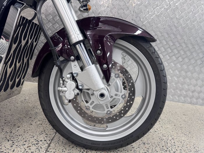 2011 Suzuki VZ1500 BOULEVARD (M90) MAROON