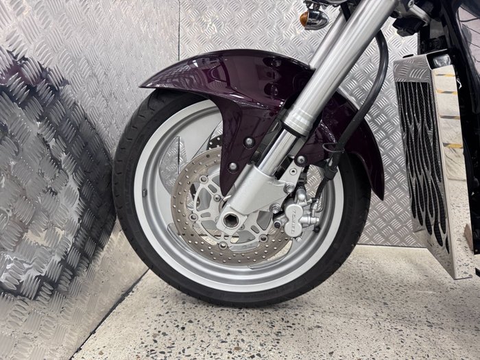 2011 Suzuki VZ1500 BOULEVARD (M90) MAROON