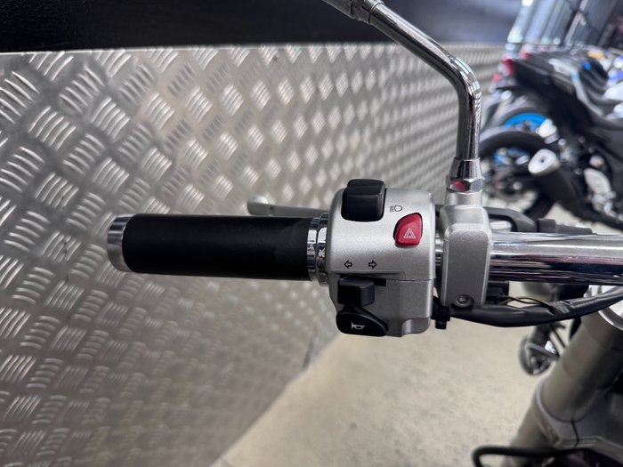 2011 Suzuki VZ1500 BOULEVARD (M90) MAROON