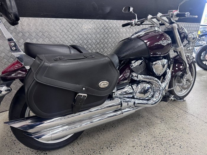 2011 Suzuki VZ1500 BOULEVARD (M90) MAROON