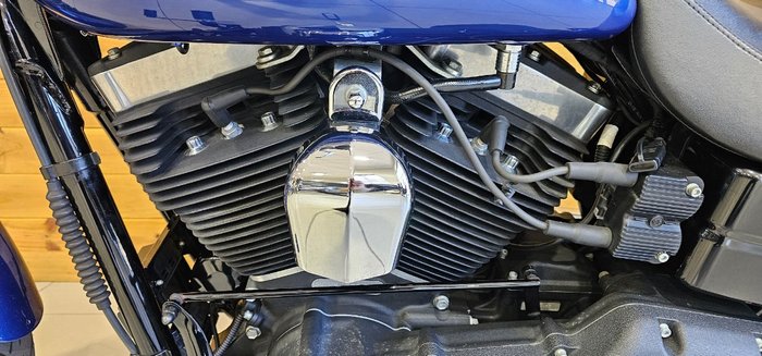 Harley-davidson 2016 HARLEY DAVIDSON 1690CC FXDB STREET BOB 103 Blue