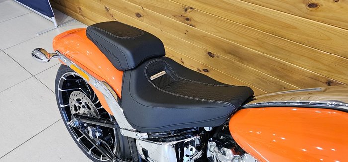 2023 Harley-davidson FXBR BREAKOUT (117) BAJA ORANGE