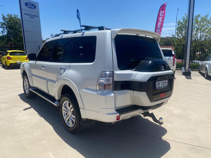 2018 Mitsubishi Pajero GLX