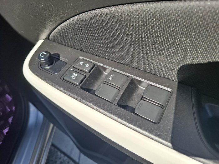 2017 Suzuki Swift GL Navigator