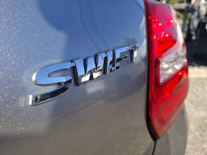 2017 Suzuki Swift GL Navigator