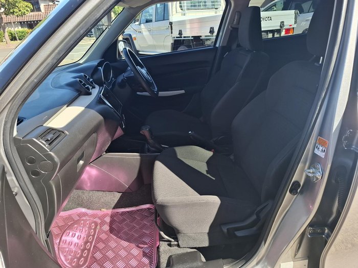 2017 Suzuki Swift GL Navigator