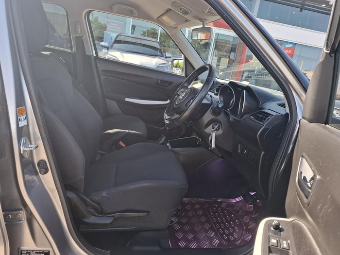 2017 Suzuki Swift GL Navigator