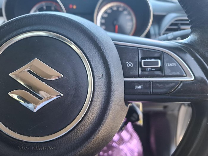 2017 Suzuki Swift GL Navigator