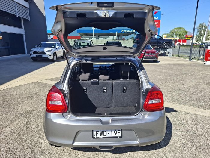 2017 Suzuki Swift GL Navigator