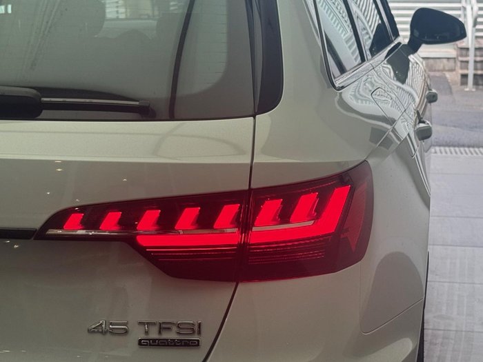 2024 Audi A4 45 TFSI S line