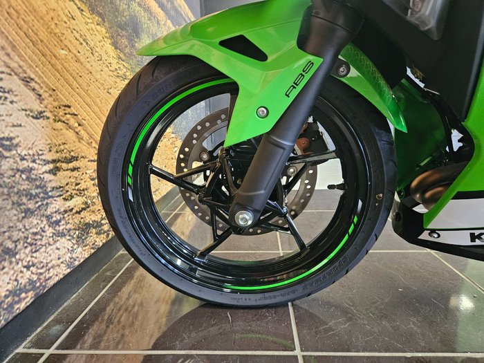 2025 Kawasaki 2025 Kawasaki 500CC Ninja 500 SE LAMS GREEN