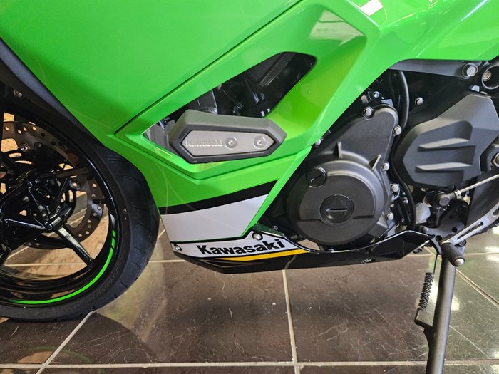 2025 Kawasaki 2025 Kawasaki 500CC Ninja 500 SE LAMS GREEN