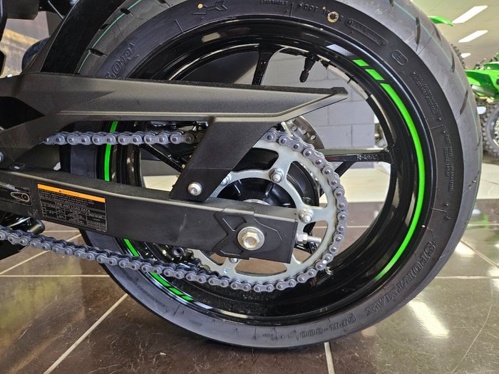 2025 Kawasaki 2025 Kawasaki 500CC Ninja 500 SE LAMS GREEN
