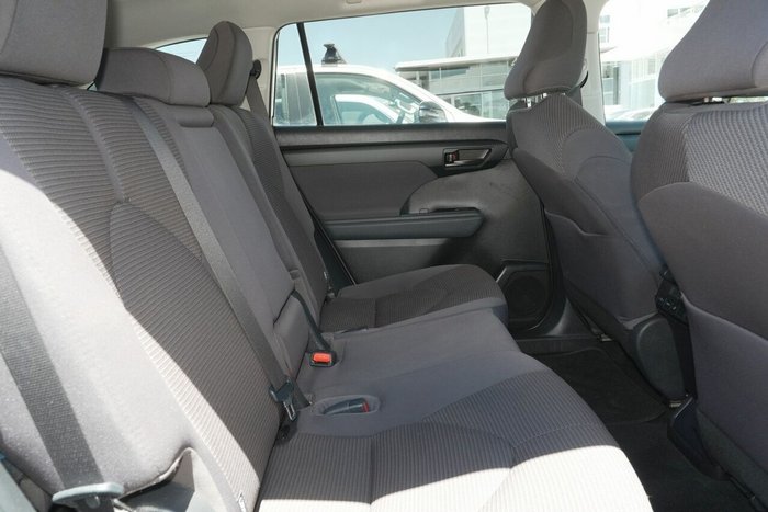 2022 Toyota Kluger GX