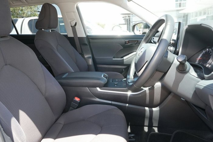 2022 Toyota Kluger GX