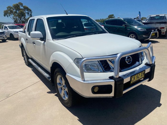 2013 Nissan Navara ST