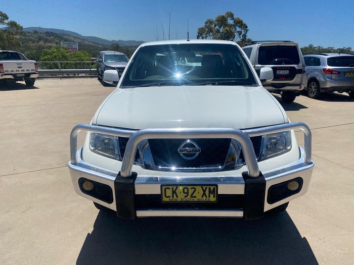 2013 Nissan Navara ST
