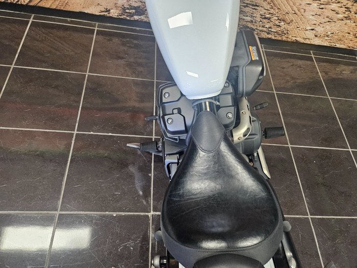 2014 Yamaha BOLT BLUE