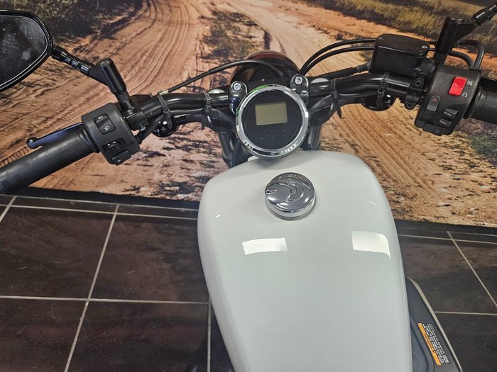 2014 Yamaha BOLT BLUE