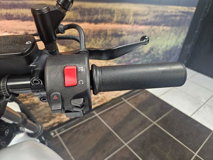 2014 Yamaha BOLT BLUE