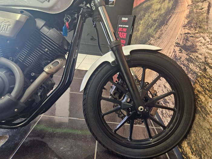 2014 Yamaha BOLT BLUE