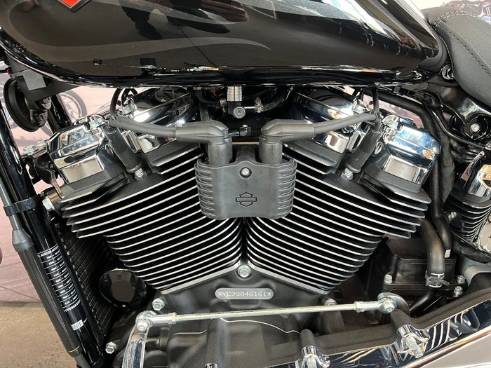 2025 Harley-davidson FXBR BREAKOUT (117) MIDNIGHT FIRESTORM