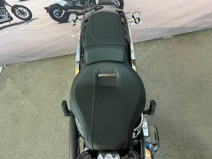 2025 Harley-davidson FXBR BREAKOUT (117) MIDNIGHT FIRESTORM