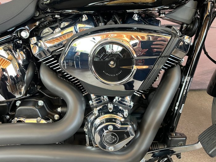 2025 Harley-davidson FXBR BREAKOUT (117) MIDNIGHT FIRESTORM