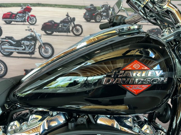 2025 Harley-davidson FXBR BREAKOUT (117) MIDNIGHT FIRESTORM