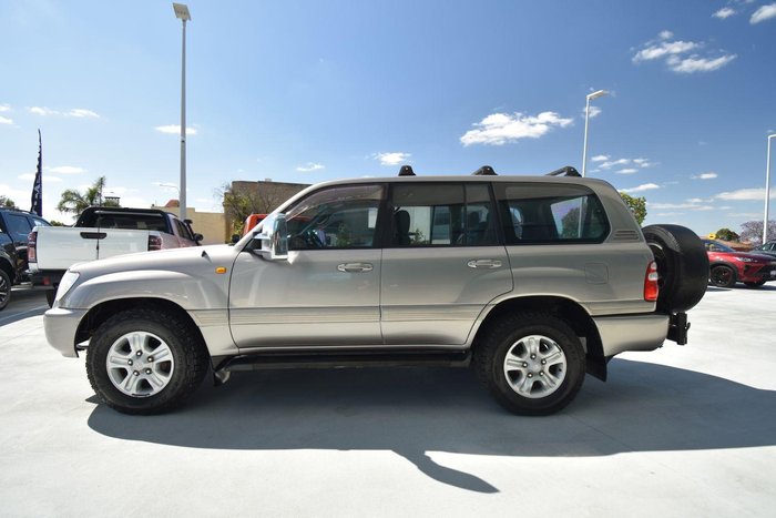 2005 Toyota Landcruiser Sahara