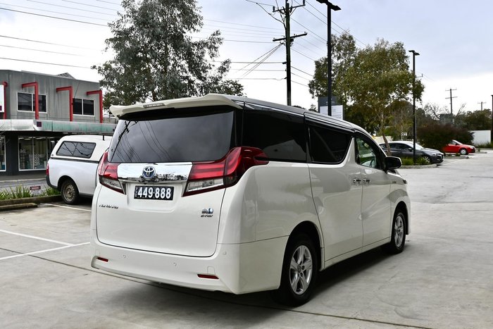 2015 Toyota Alphard Hybrid AYH30W White