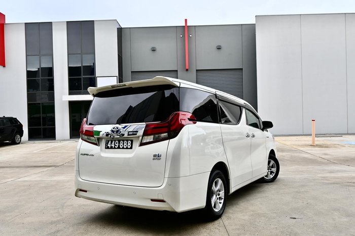 2015 Toyota Alphard Hybrid AYH30W White