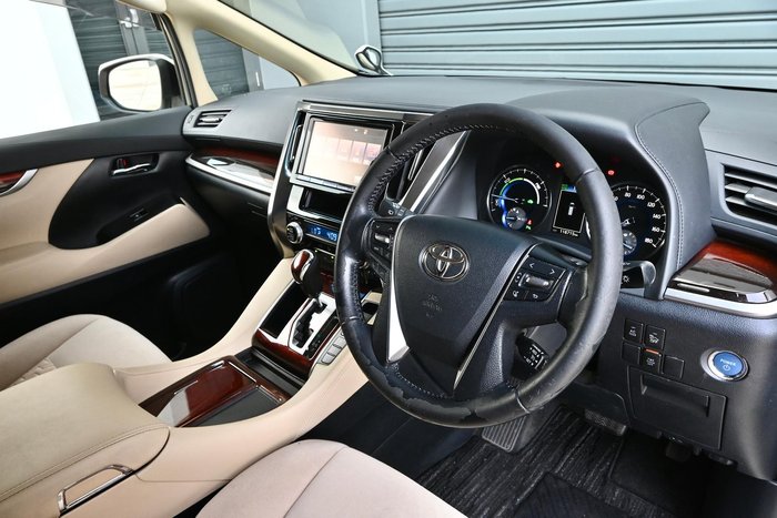 2015 Toyota Alphard Hybrid AYH30W White