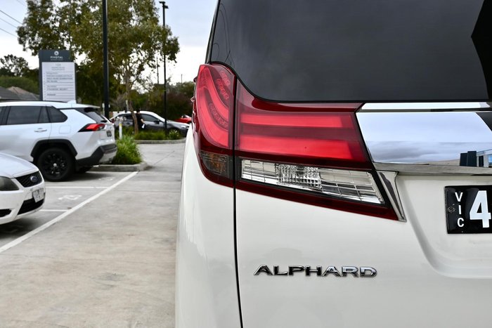 2015 Toyota Alphard Hybrid AYH30W White
