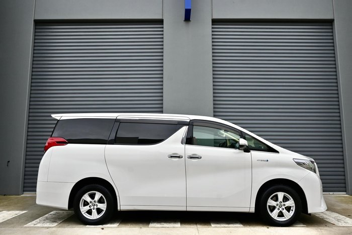 2015 Toyota Alphard Hybrid AYH30W White