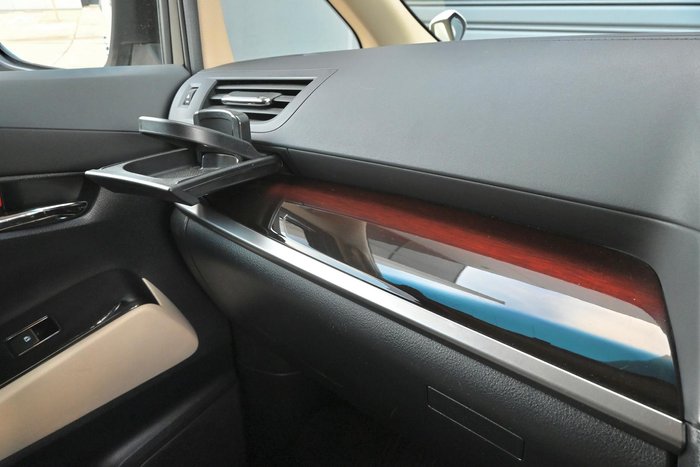 2015 Toyota Alphard Hybrid AYH30W White