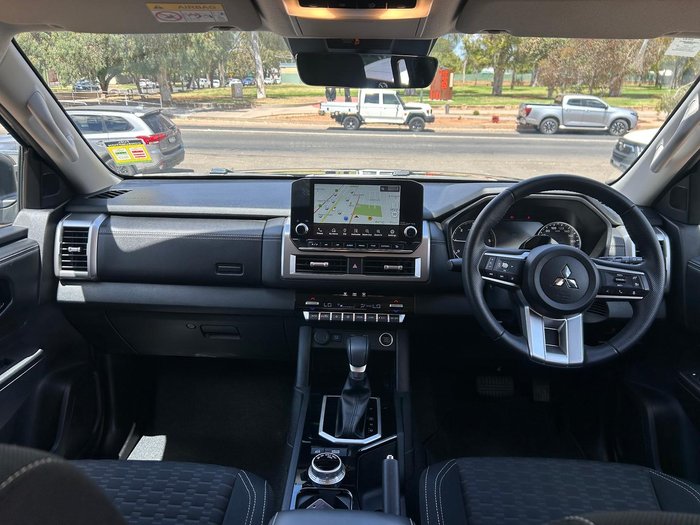 2024 Mitsubishi Triton GLS